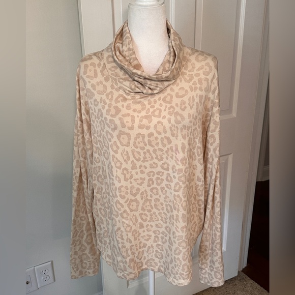 NWT Splendid Cowl Neck Pullover - Picture 2 of 5